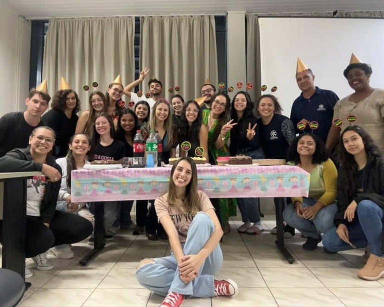 foto_turma4_noturno.jpeg