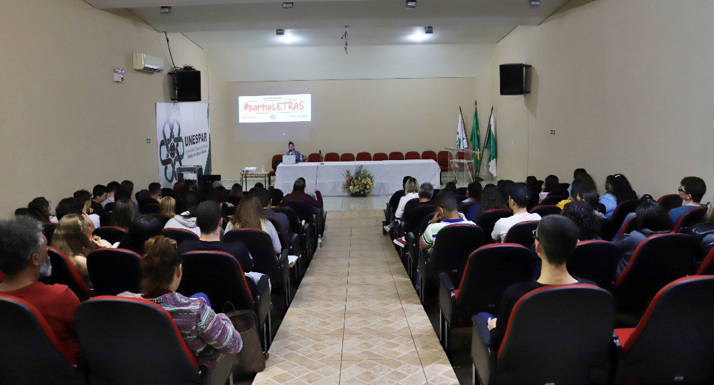 Colegiado de Letras inicia atividades em comemoração aos 50 anos do Curso